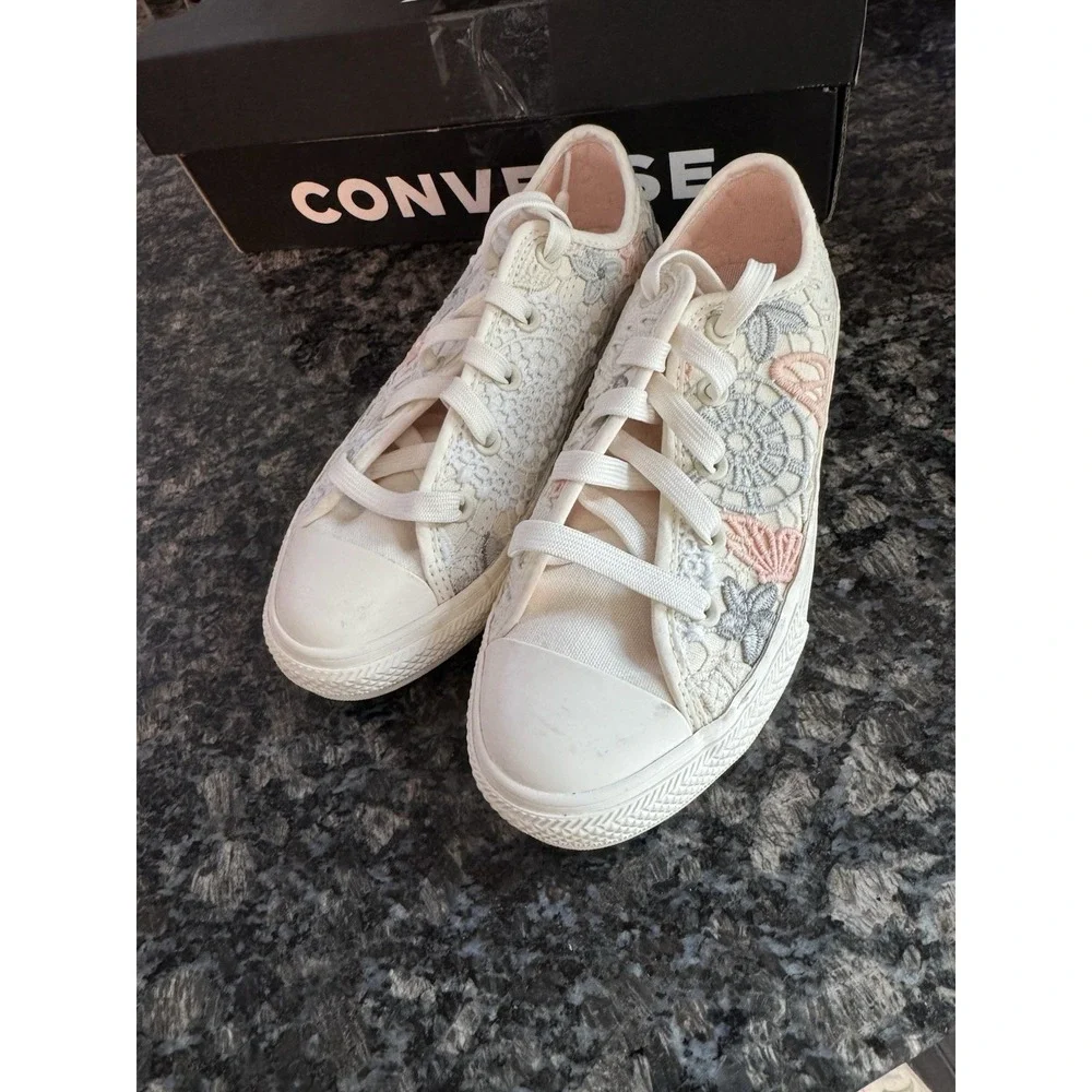 Converse‎ Chuck Taylor All Star Festival Crochet Low-Top Sneaker Size Kids 2